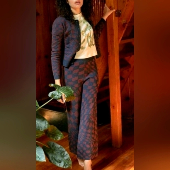 DAYDREAMER Plaid Pant - Picture 1 of 7